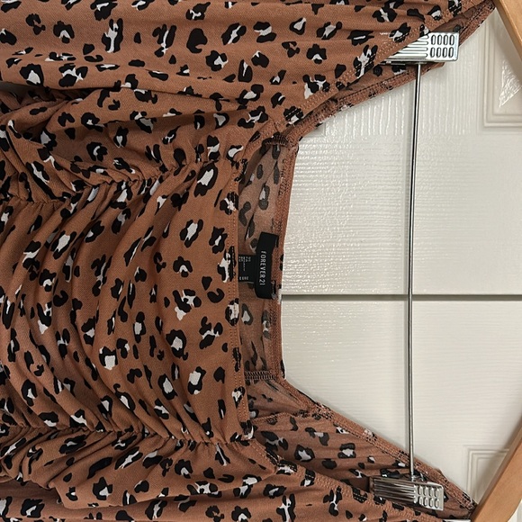 Leopard print sheer stretchy bodysuit - Picture 2 of 4